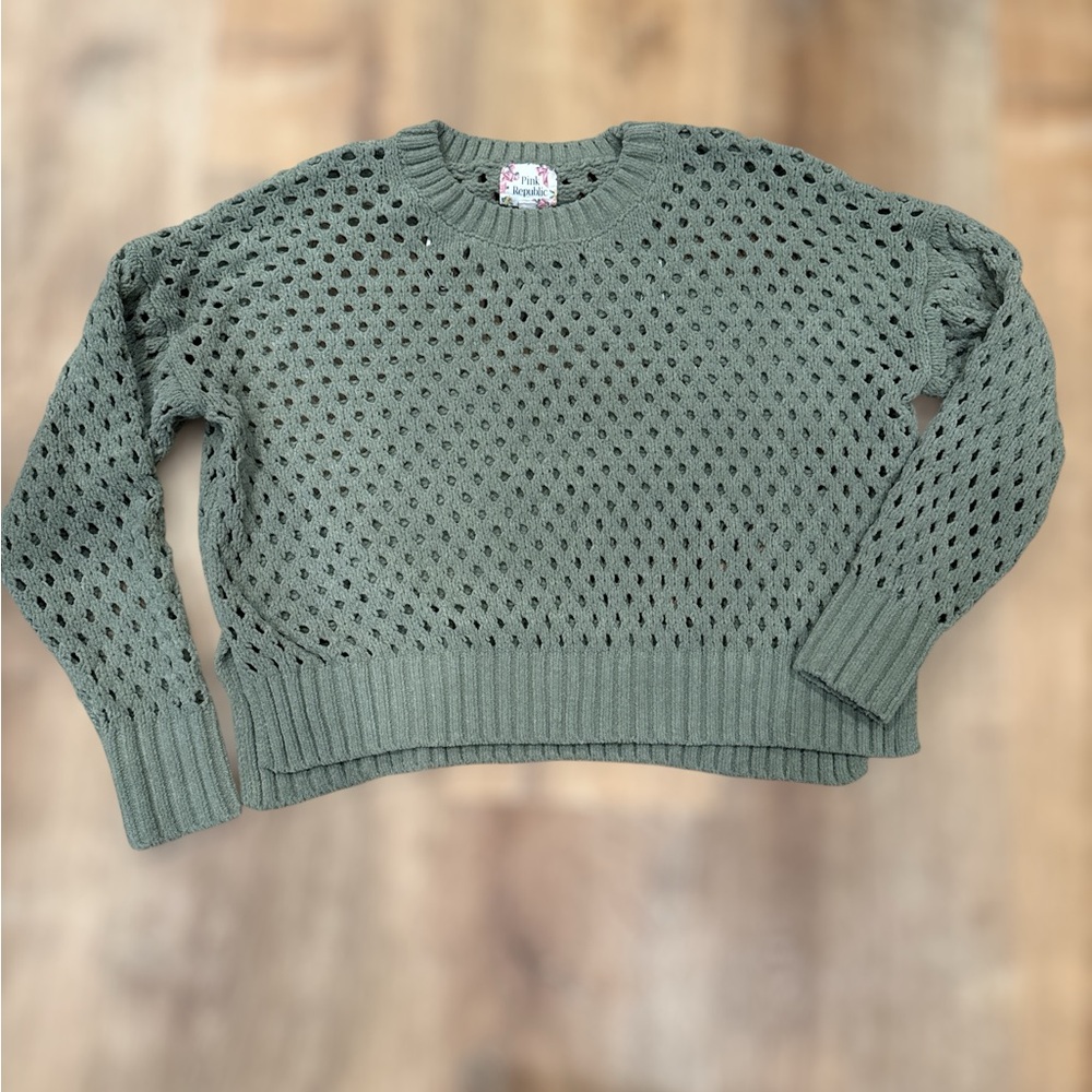 Pink Republic Olive Green Crochet Knit Cropped Sweater Medium Open Weave
